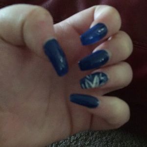 Meet your Posher, Olivia